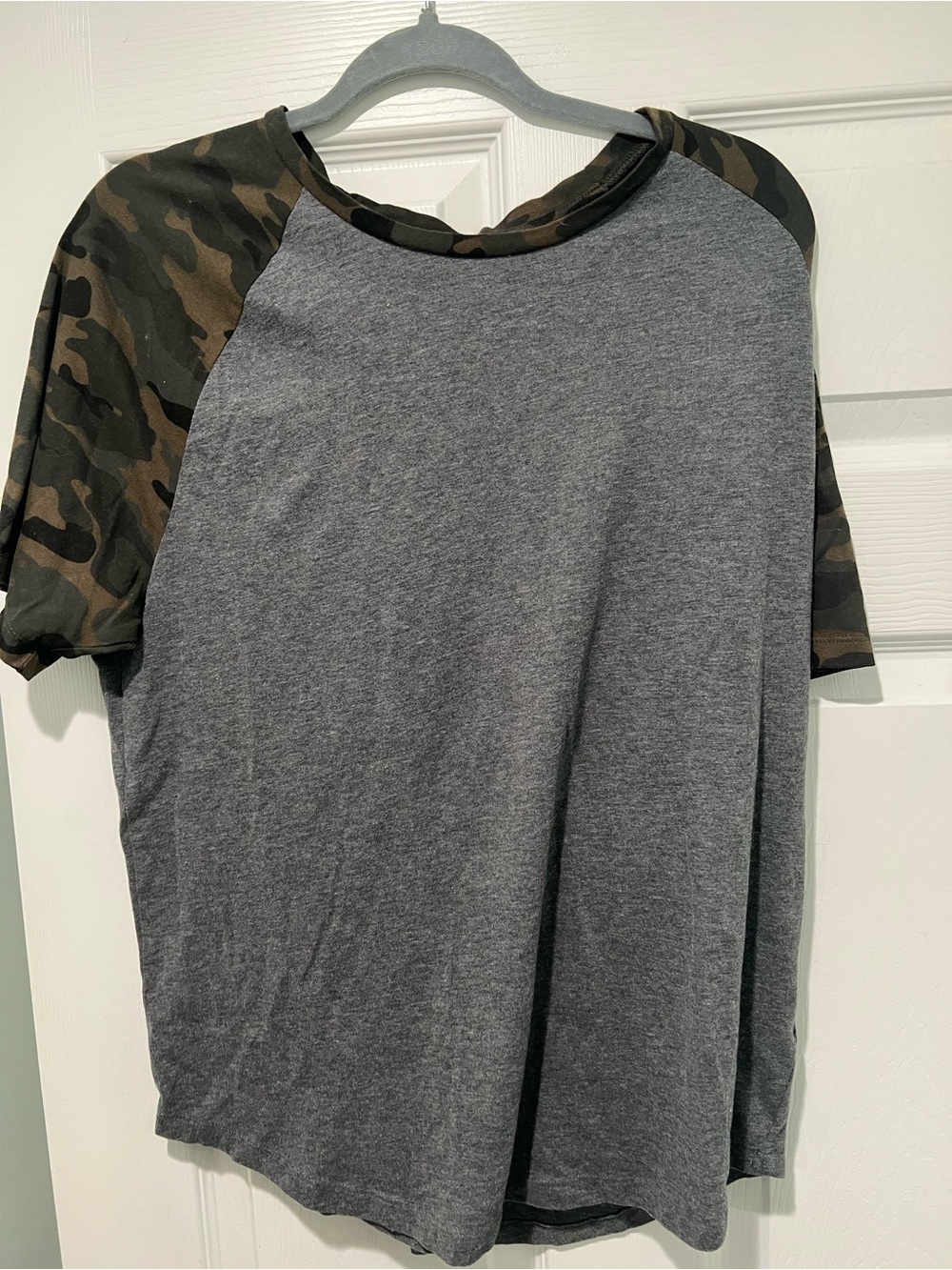 Old Navy Gray Tee with Camo Trim